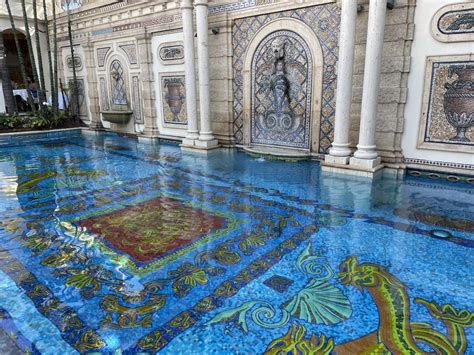 house versace pec|gianni versace swimming pool.